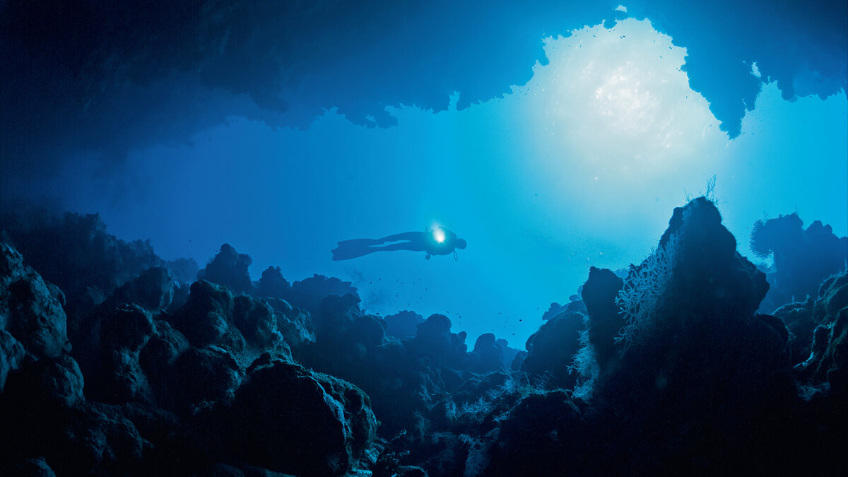 Deep Diver / Deep Diving